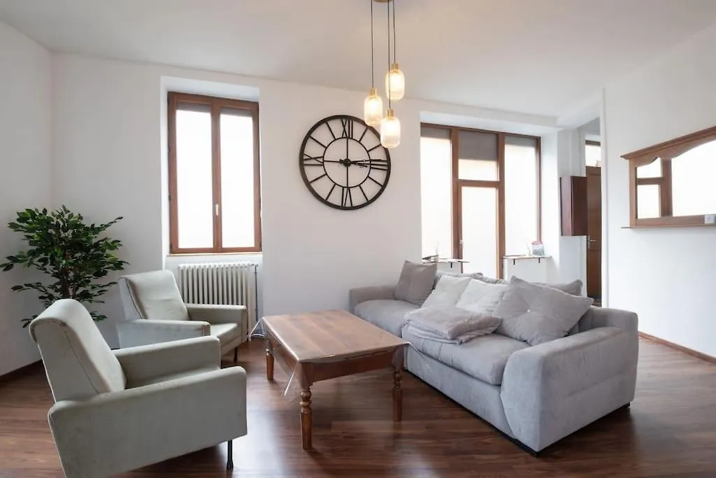 Cabana & L'Auberge Beaujolaise - Maison De Ville Ouroux Holiday home